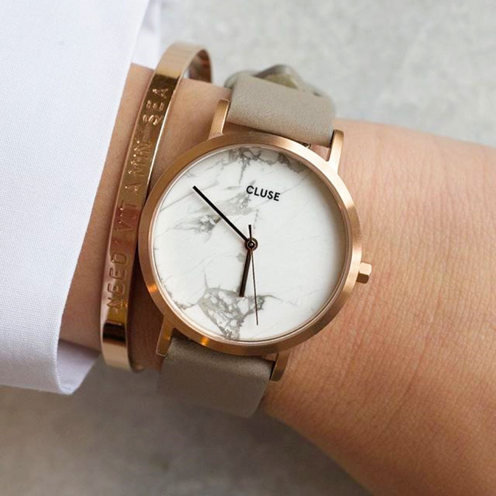 Уникален часовник Cluse La Roche с циферблат от естествен мрамор